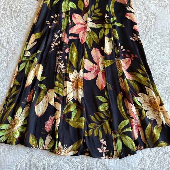 Farm Rio - Surreal Flowers Long-Sleeve Midi-Dress - Picture 8 of 16